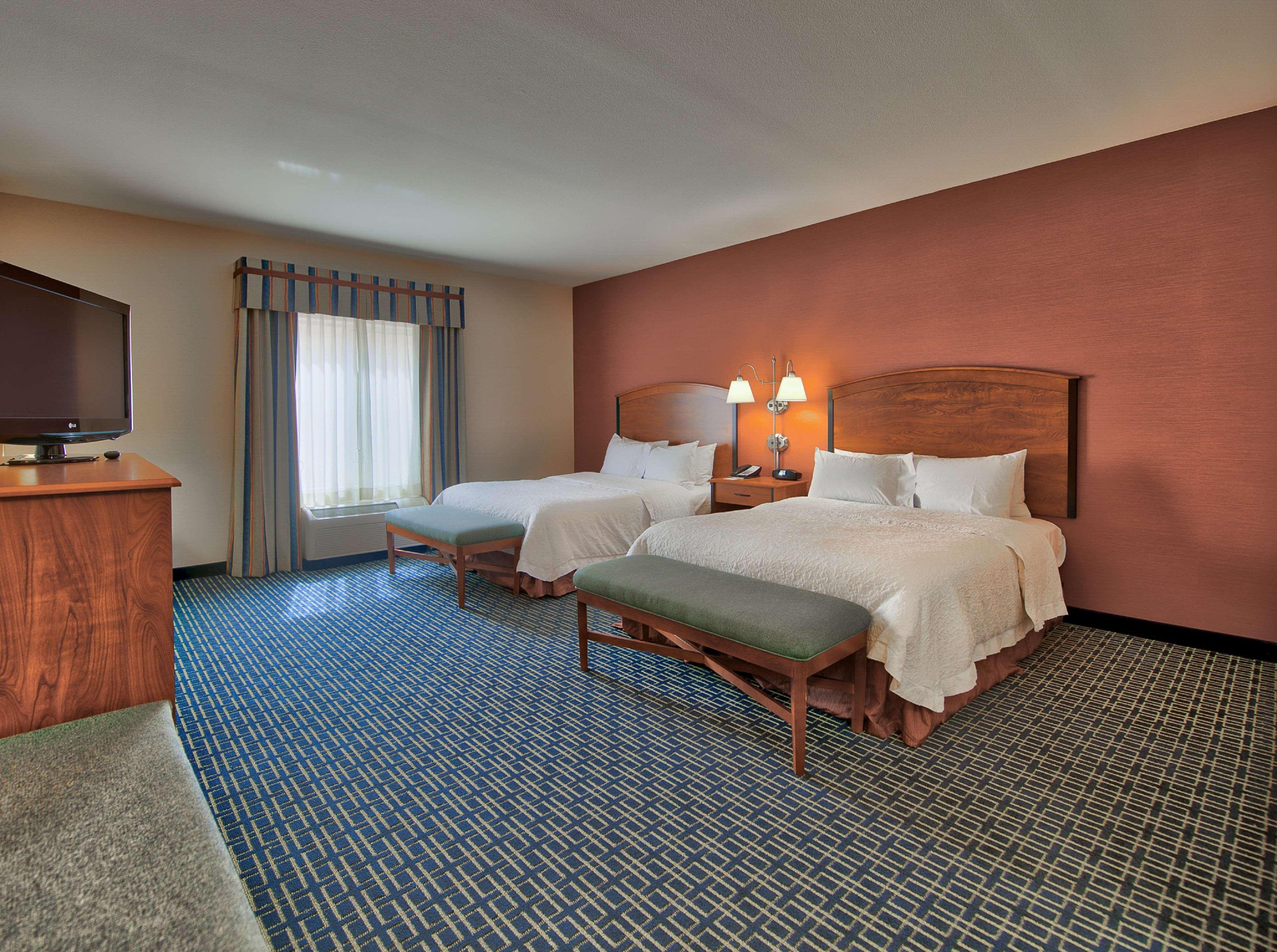 Hampton Inn & Suites Ridgecrest Eksteriør billede