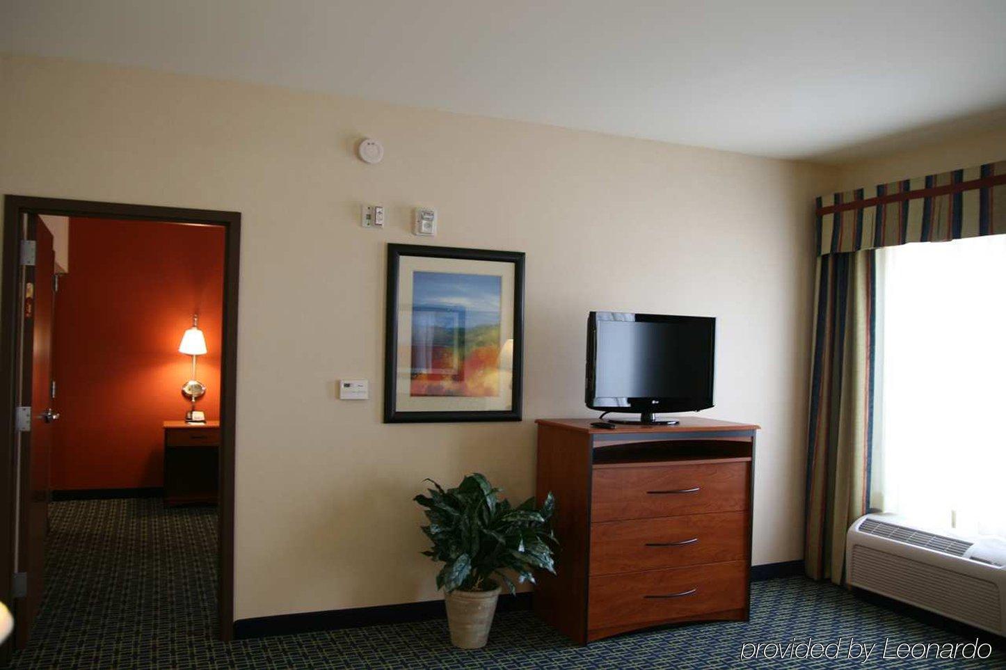 Hampton Inn & Suites Ridgecrest Værelse billede