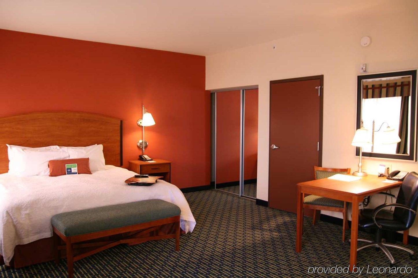 Hampton Inn & Suites Ridgecrest Værelse billede